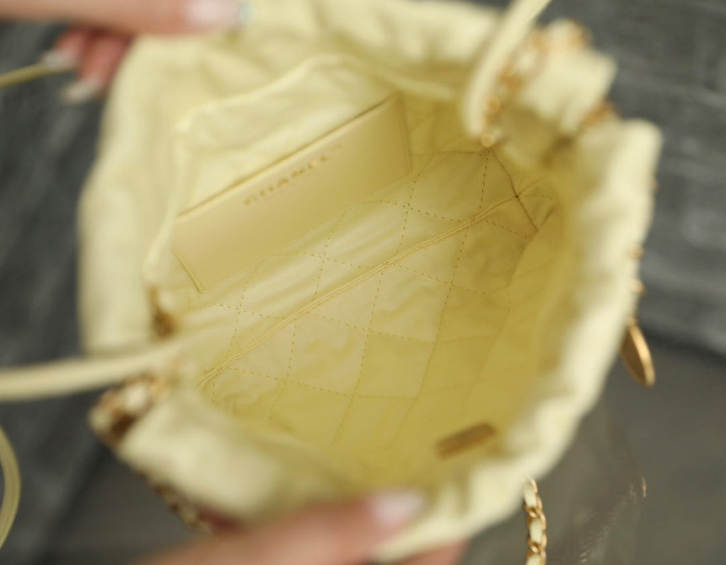 CC 22 ANTIBA HOBO BAG BEIGE 20CM