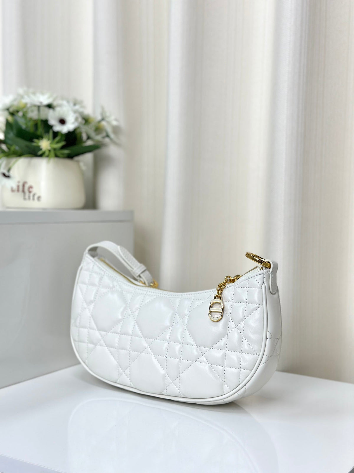 CD LOUNGE 26 BAG IN WHITE LAMBSKIN
