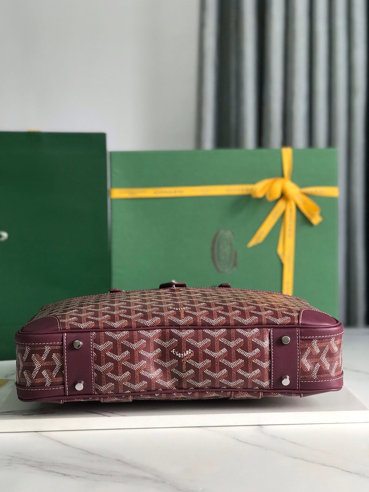 AMBASSADE DOCUMENT CASE 35 IN WINE RED GOYARDINE CANVAS