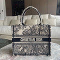 DIO Book Tote
