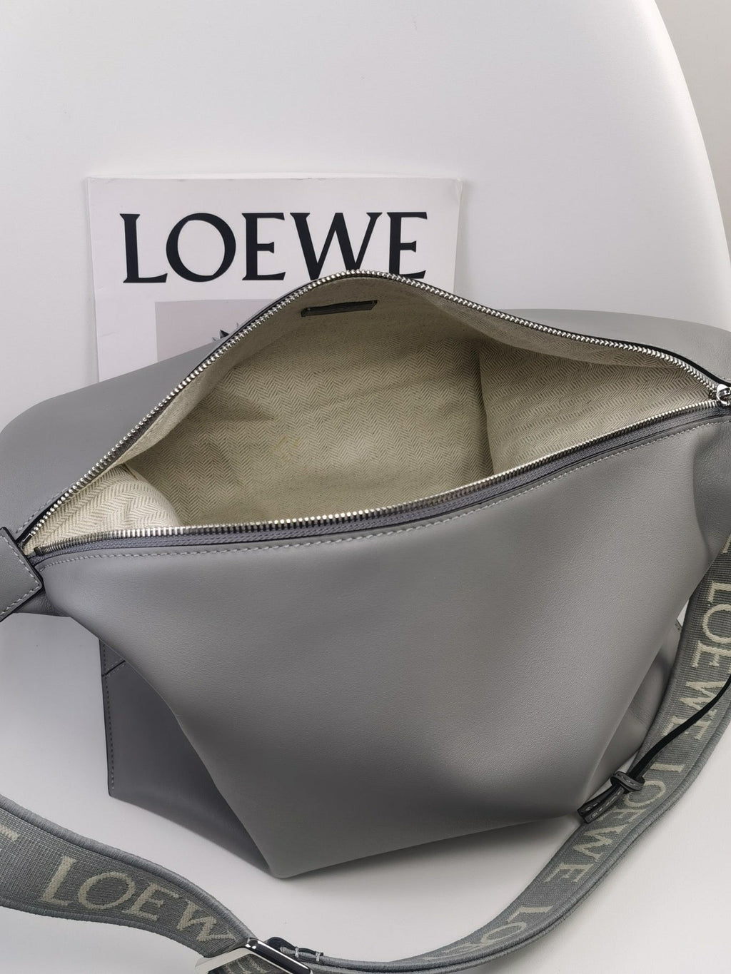 LO Messenger Bag