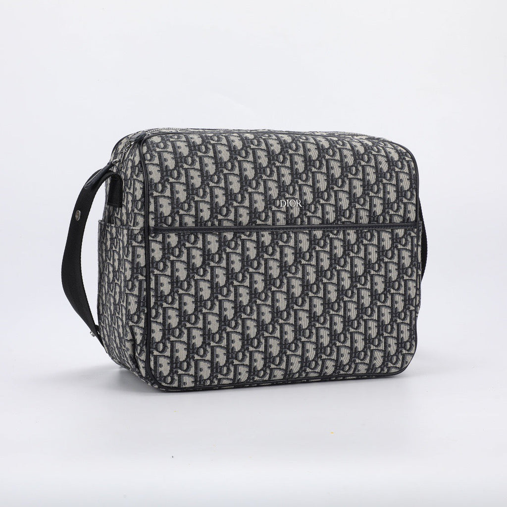 DIO Oblique Messages Bags
