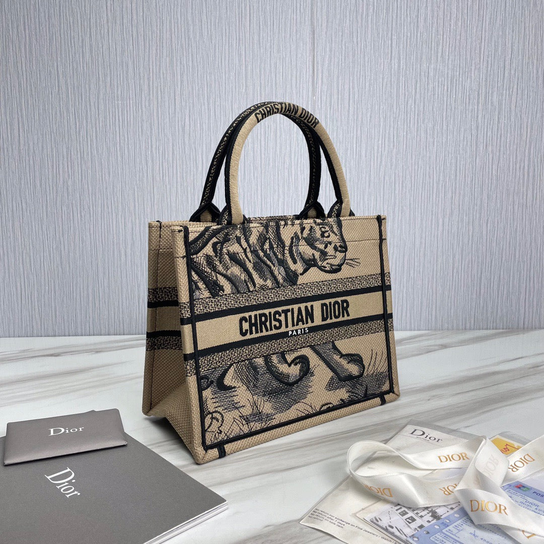 DIO BookTote