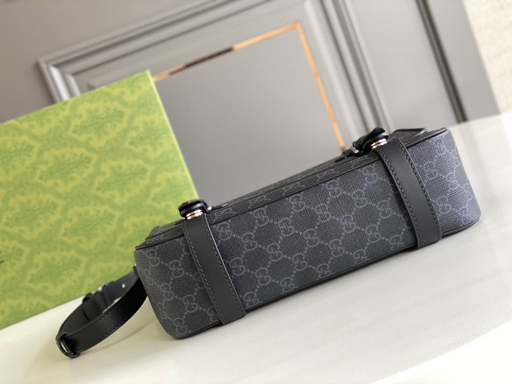 GUC Messenger Bag