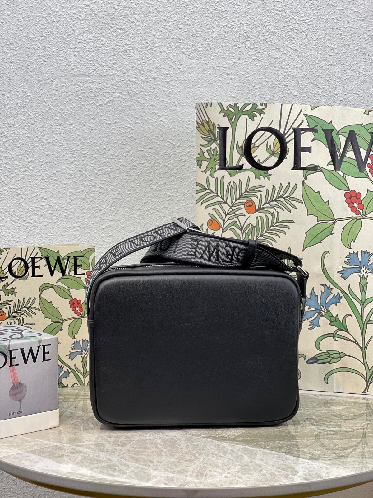 LO Messenger Bag
