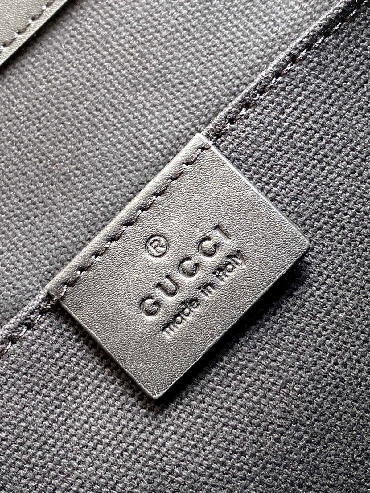 GUC Messenger Bag