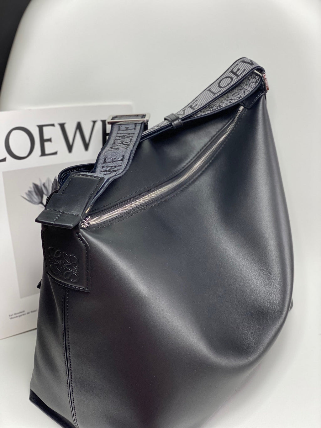 LO Messenger Bag