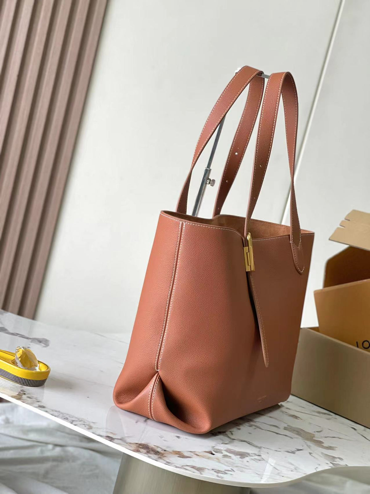LOW KEY CABAS 47 IN SASSY SALMON GRAINED CALFSKIN GOLD BUCKLE