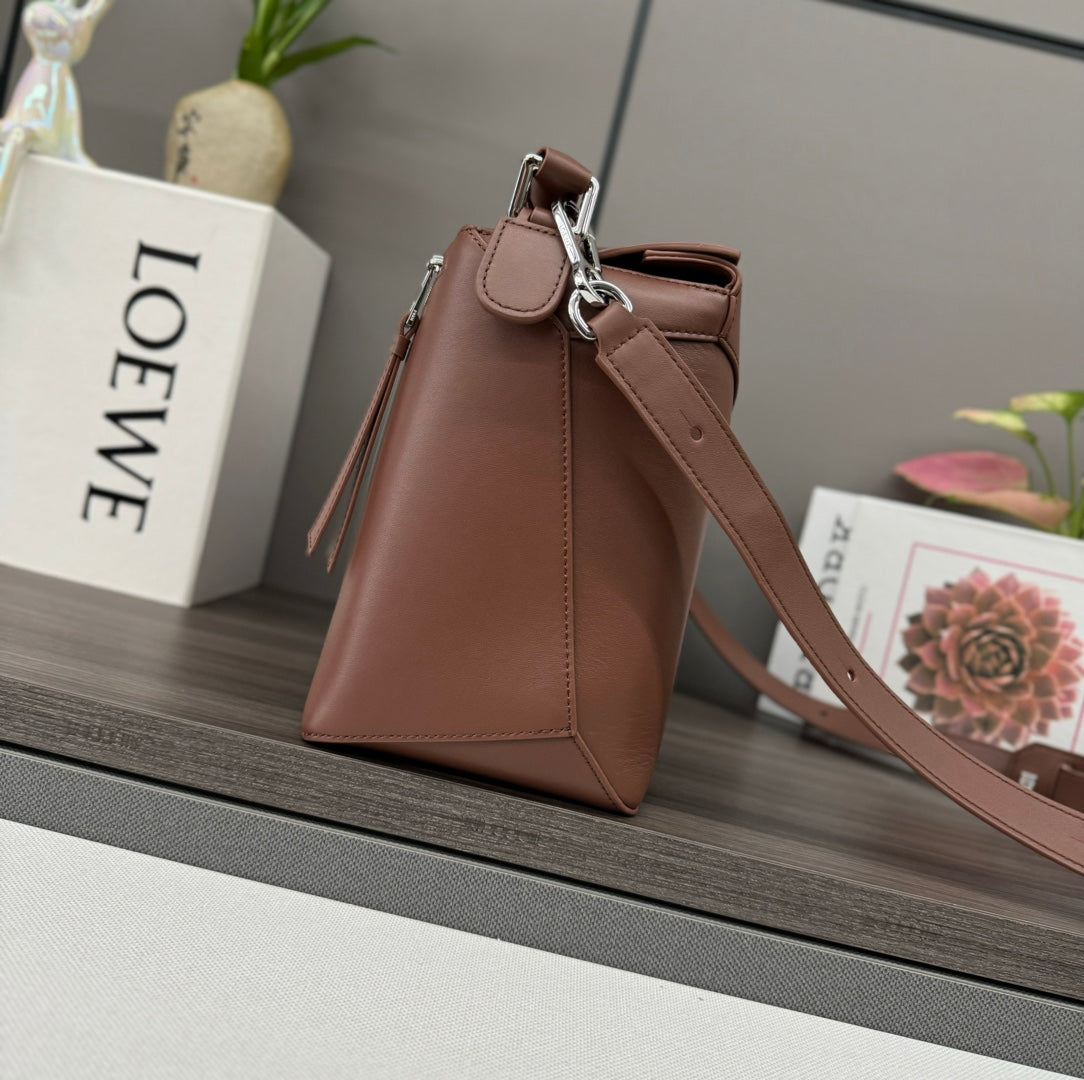 LOE PUZZLE 33 BAG IN PENNY BROWN CALFSKIN