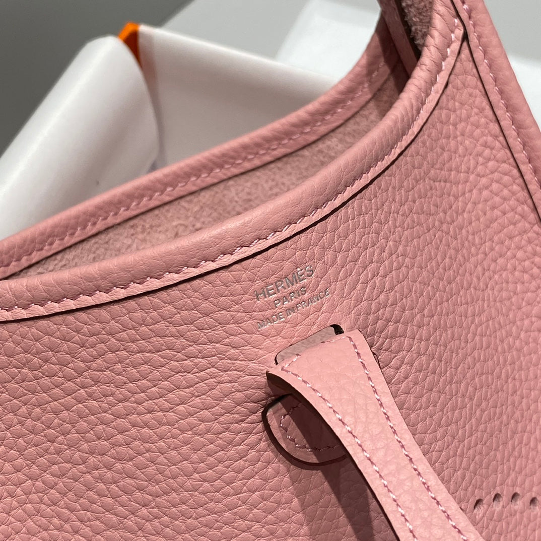 MINI NEO 18 EVELYNE BAG IN BABY PINK GRAINED CALFSKIN