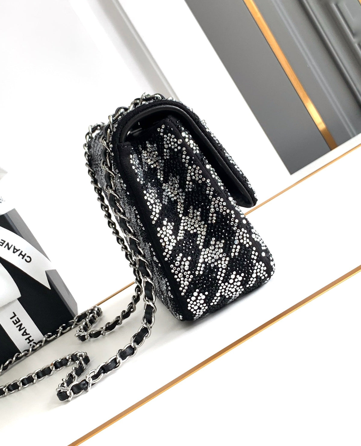 CC 21 EVENING BAG IN BLACK MIX SILVER CALFSKIN